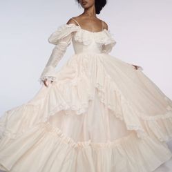 Selkie SPECIALTY ITEM Vanilla  Princess Maiden gown 