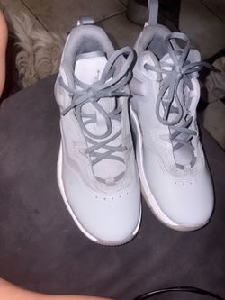 Jordan stay loyal grey wolf size 6/5y