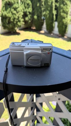 Olympus Infinity Zoom 80 Film Camera
