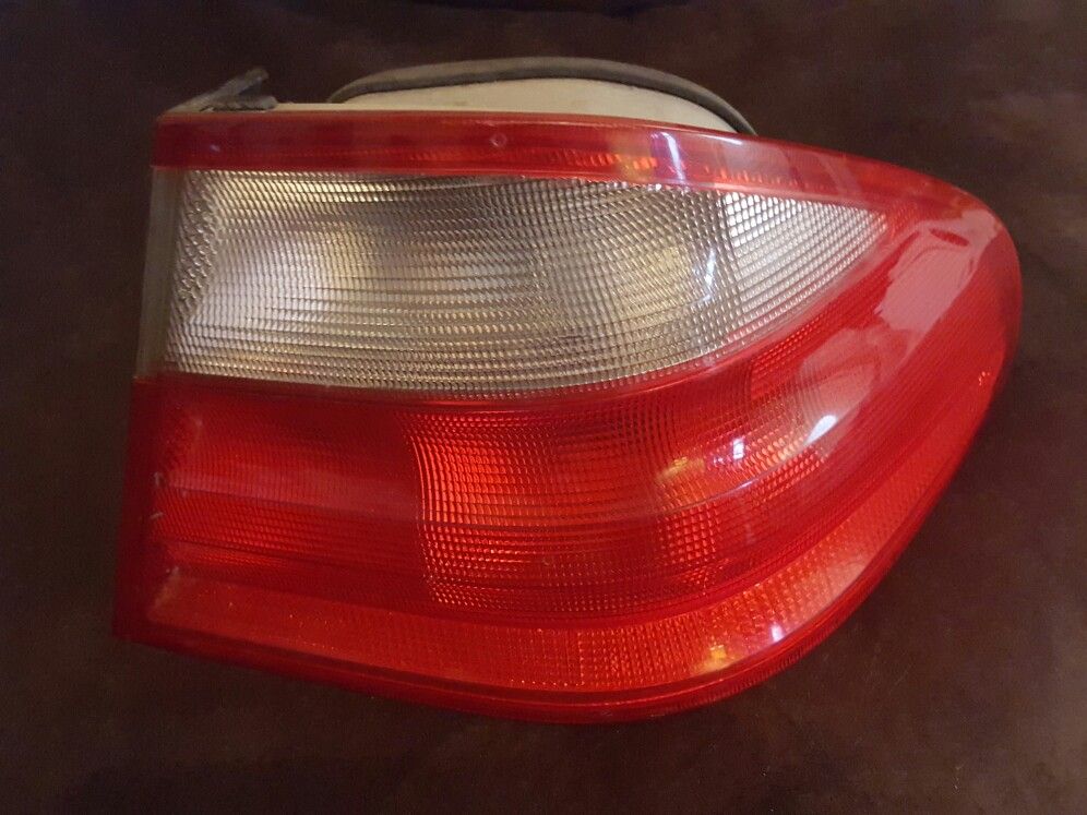 Mercedes tail light lens