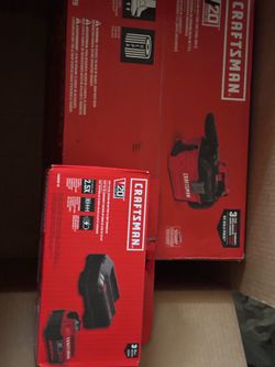 Craftsman V20 Wet/Dry Vac and Battery Charger Kit
