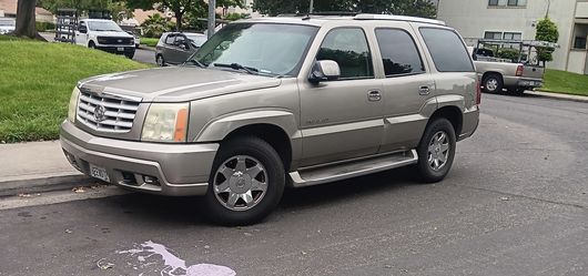 2003 Cadillac Escalade