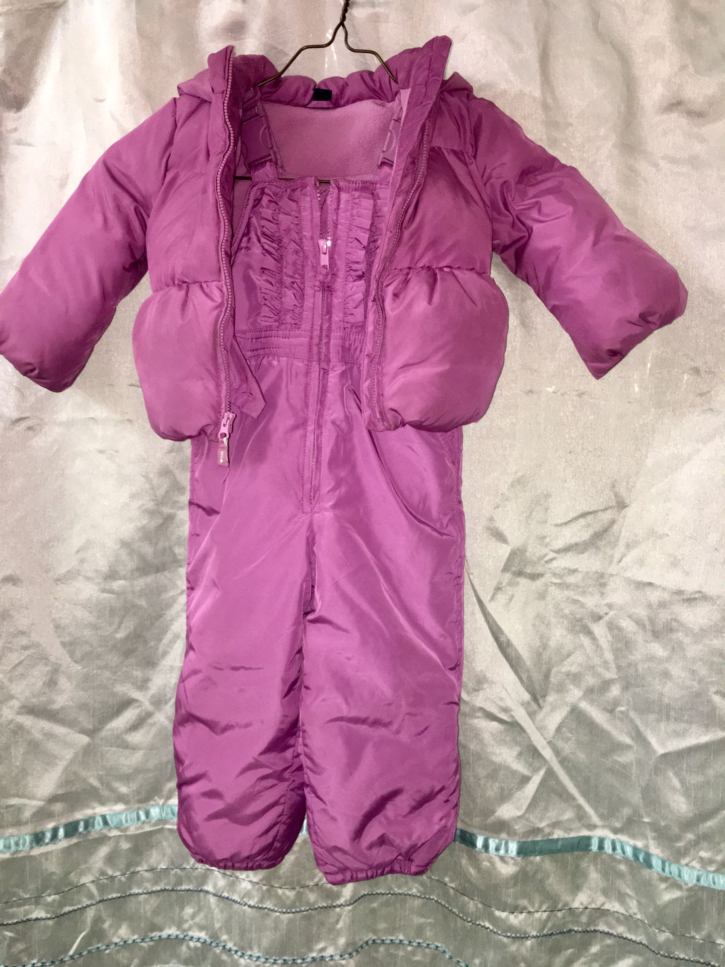 $15 Baby Gap Snow Suit, Toddler Size 2