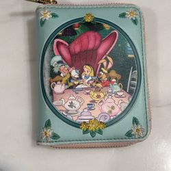 Alice In Wonderland Lounge Fly Wallet 