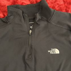 3 NORTHFACE SWEATERS