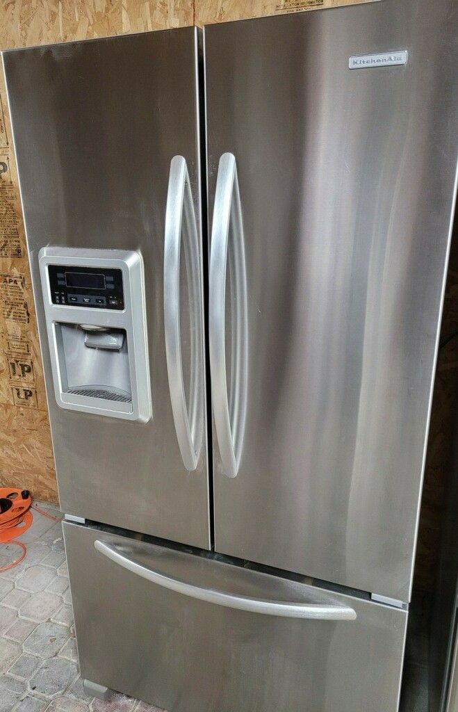 REFRIGERATOR