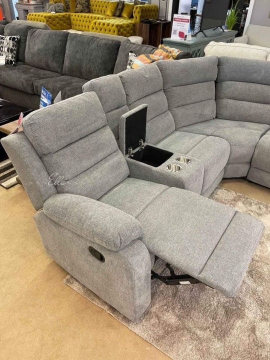 David Smoke Upholstered Reclining Sectional Sofa
Coaster$10 Down Payment Financing and Delivery available