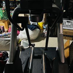 NordicTrack Freestride Trainer FS7i - Elliptical- Workout Machine