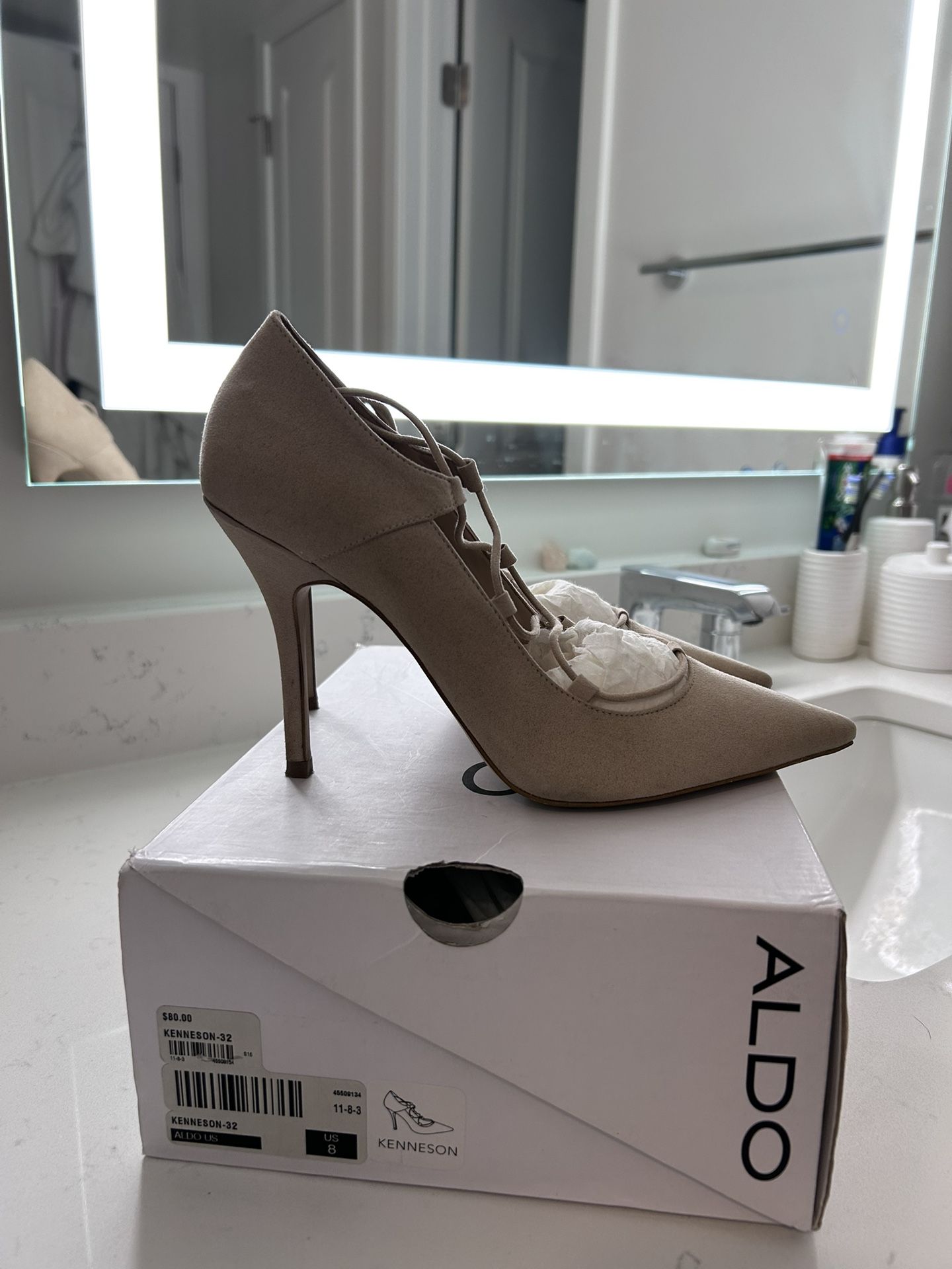 Aldo beige Heels Size 8