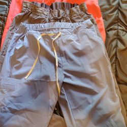 3 Size M SCRUBS X $15