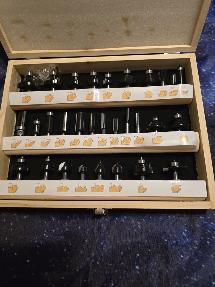 30 Piece Router Bits