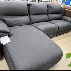 Ashley Henefer Power Reclinings Sectionals Sofas Couchs Finance and Delivery Available 