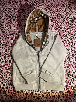 Burberry hoodie size M