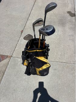 Jr Golf Clubs and Sunday golf bag with clubs right handed