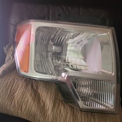 Ford F150 Head Light