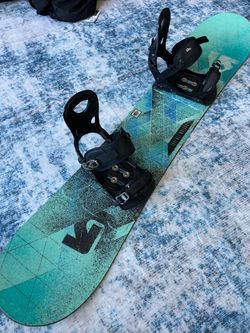 Burton women’s 144 cm snowboard/binding/new wax-also sell boots/helmet/goggles/glove/ski mask/coat/bib/pants