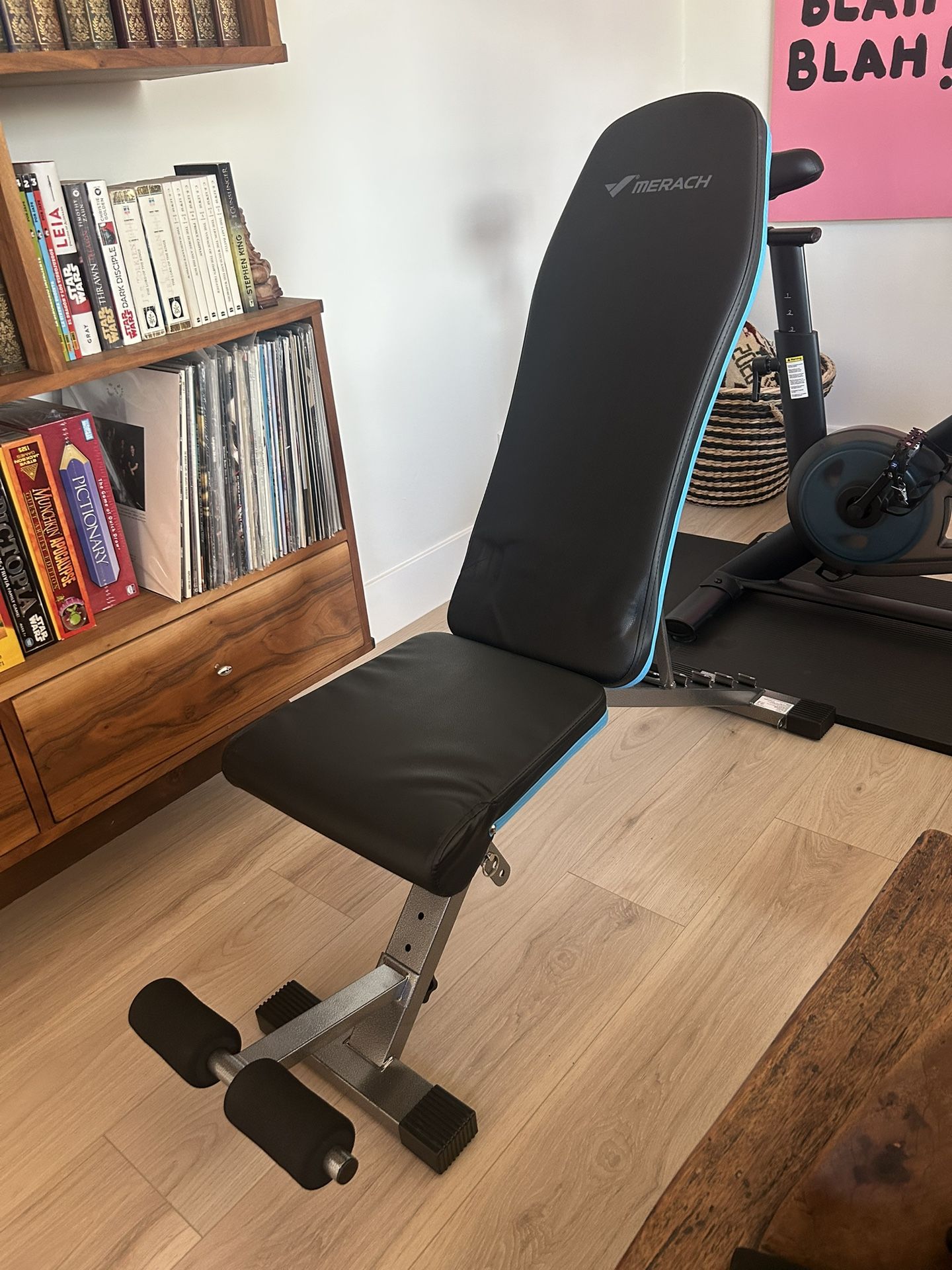 Adjustable Weight Bench