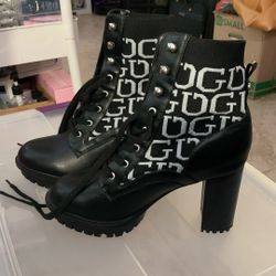 Guess Heels  (size 10M)