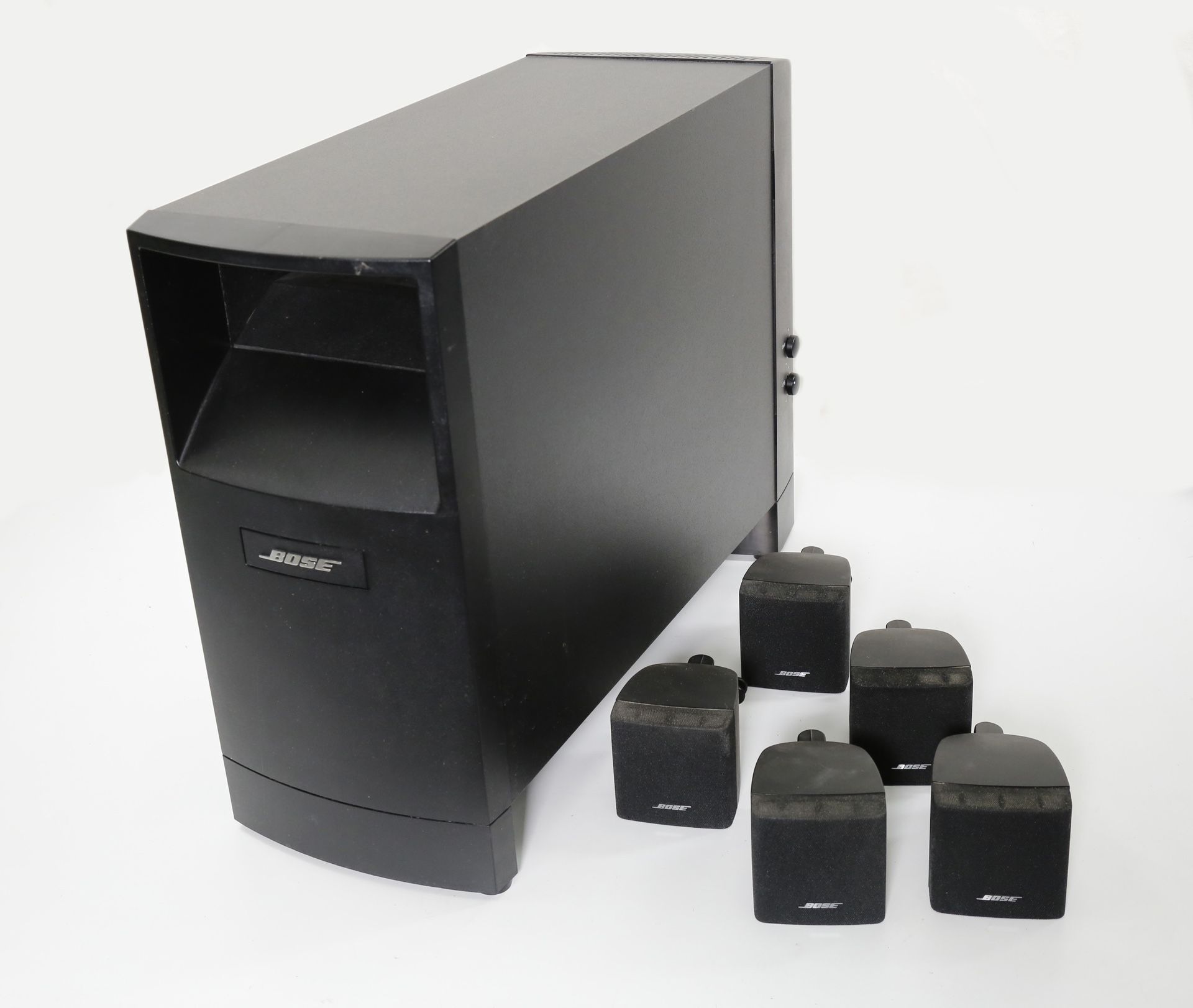 BOSE Acoustimass 6 Series iii Home Theater System Subwooferf with all cables