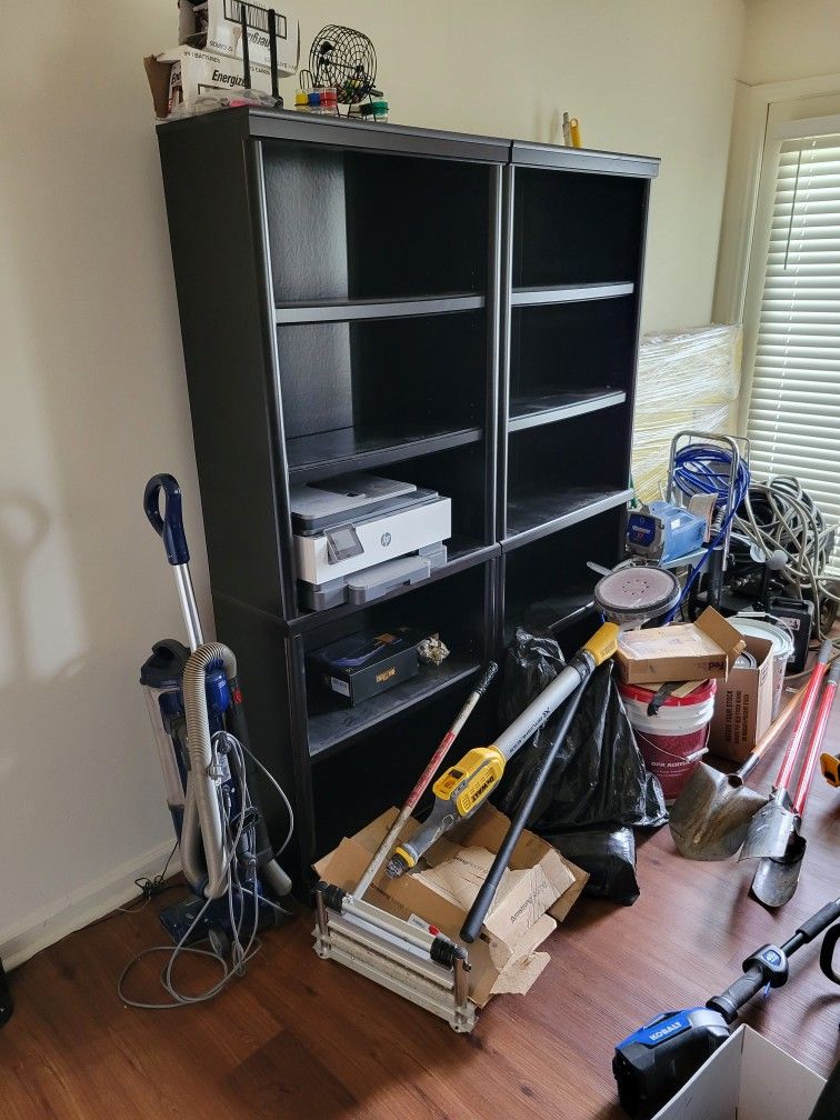 Bookshelves 