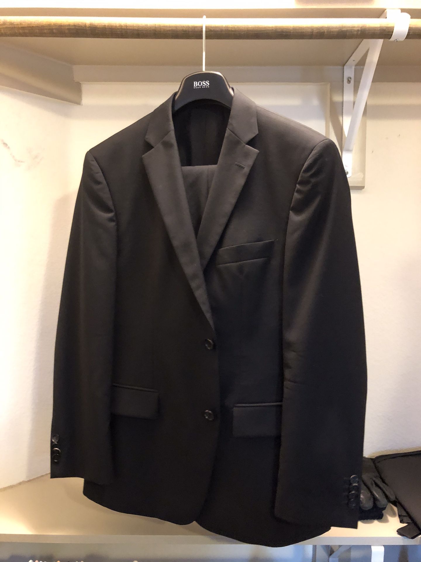 Hugo Boss Men’s Black Suit - 40S Jacket, 34x30 Pants
