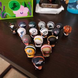 Mini NFL figures Packers Broncos Eagles Bears Bengals lot for sale