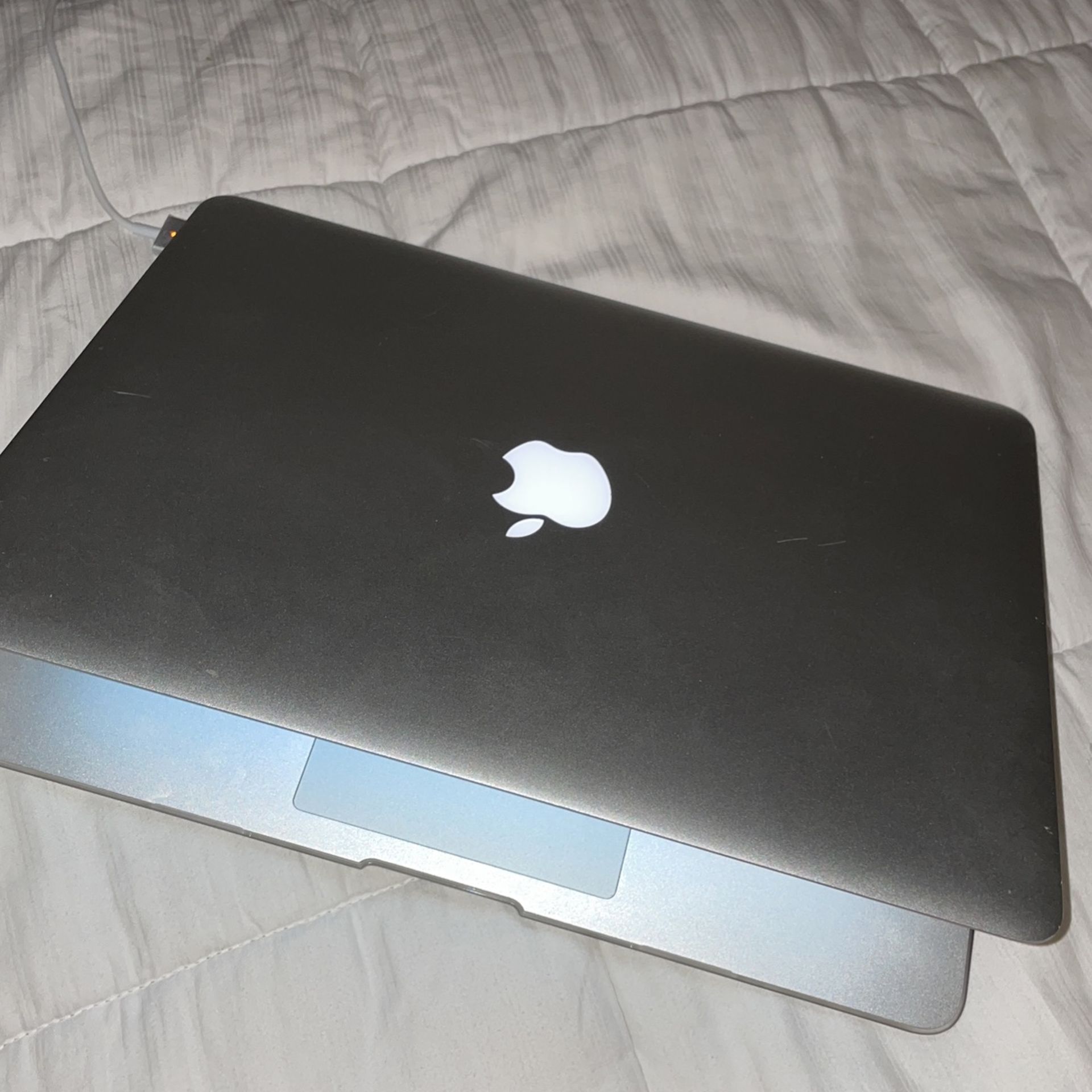 Macbook Air (13-inch, mid 2012)
