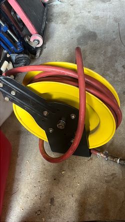 Air hose reel
