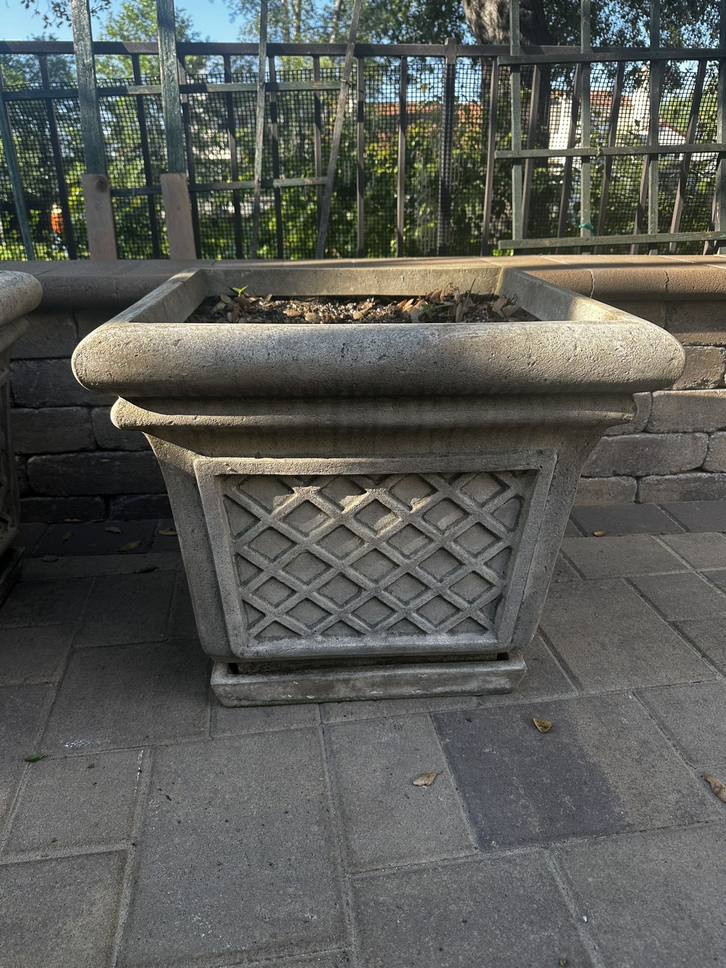 Large Pots For Plants