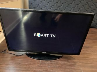 Samsung Smart 32” TV – Works Great