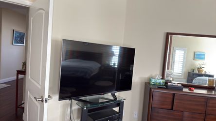 LG Flat Screen TV 55 inch