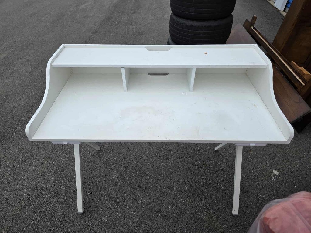 White Desk