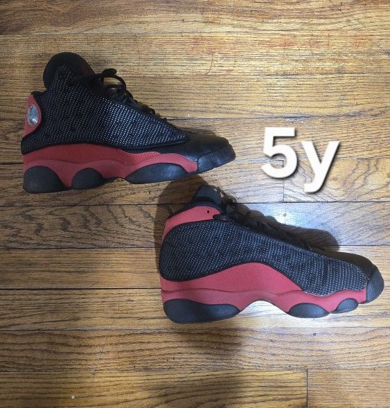 Jordan 13 Retro "Bred" Size 5Y