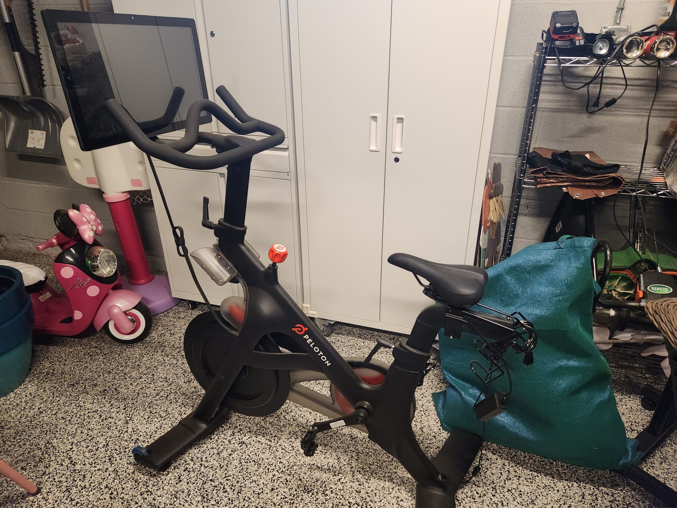 Peloton Bike Plus 2022 - 40 Rides, Ferguson, MO
