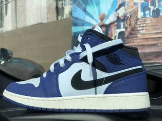 Air Jordan’s 1 mids