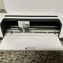 Cricut Maker