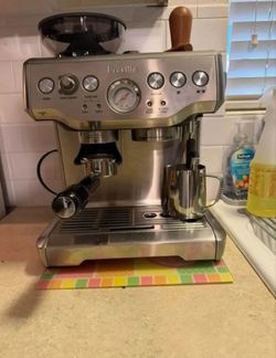 Breville Barista Express Espresso Machine