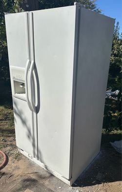 68x35x30) inches Kenmore refrigerator