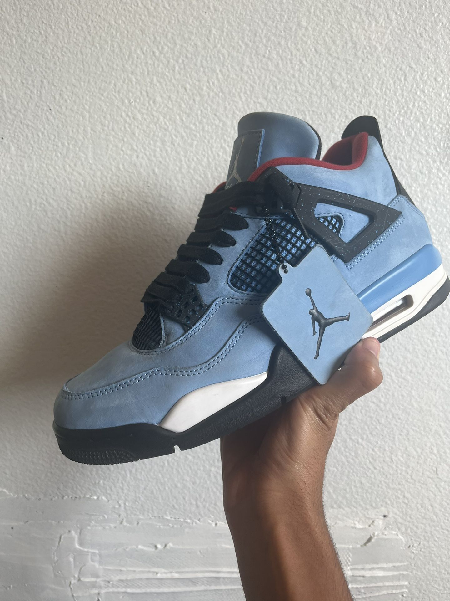 Jordan 4 Travis Scott