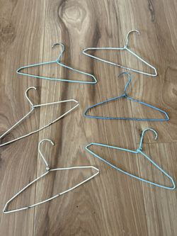 Small Metal Hangers