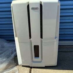 DeLonghi 40 Pint Portable Dehumidifier BRAND NEW