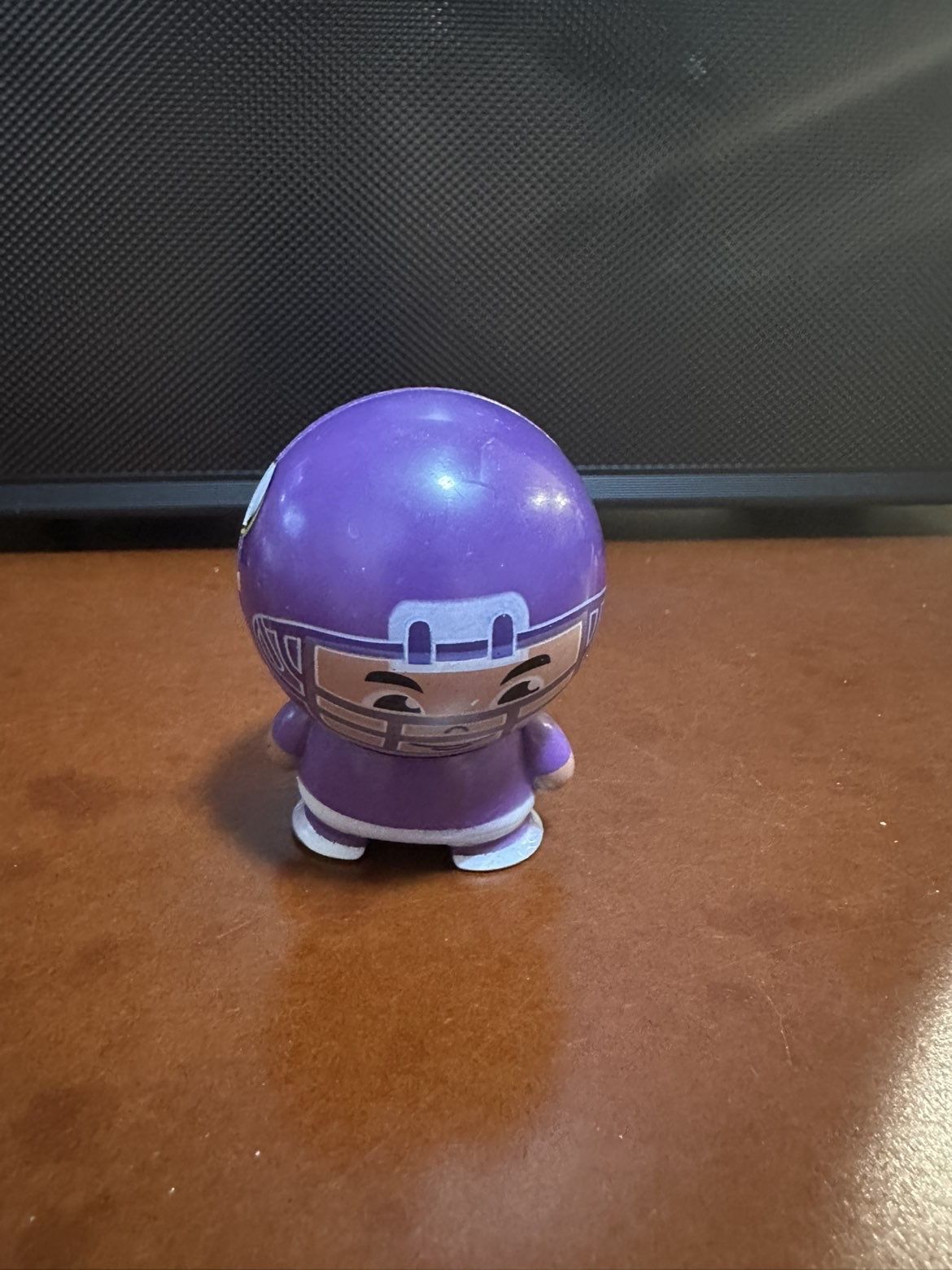 2012 Minnesota Vikings NFL Mini Buildable Figure 2.5”