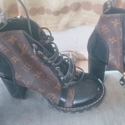 Louis Vuitton Star Trail Ankle Boots