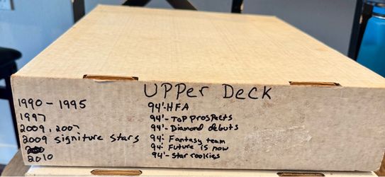 Lot of Upper Deck baseball cards