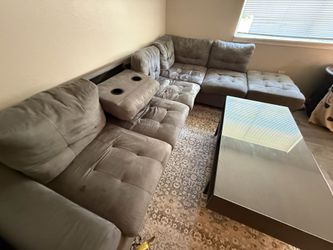 Couch/Sofa - 6 Seat W/ Chaise Lounge