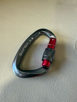XINDA Screwgate Locking Carabiner Clip $5 Each
