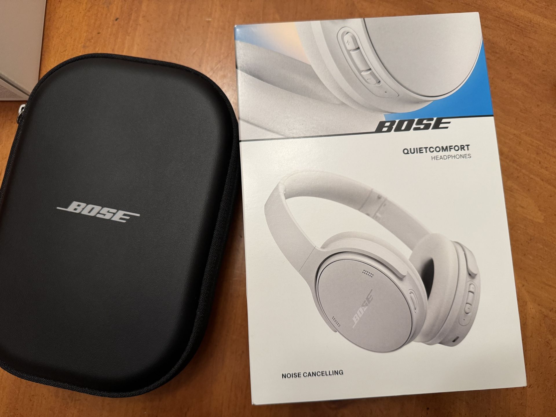 Bose QuietComfort Headphones, wireless noise cancelling White Smoke
