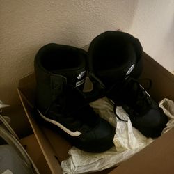Brand New Vans Snowboard Boots