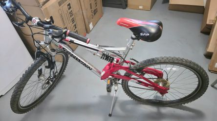 Schwinn S40 DSX Mountain Bike