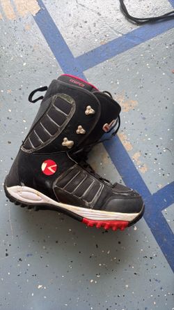 Size 13 Kemper snowboarding boots